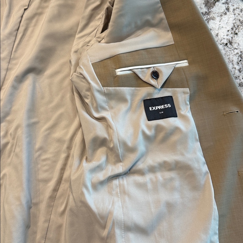 Express Classic Beige Blazer - Picture 4 of 6